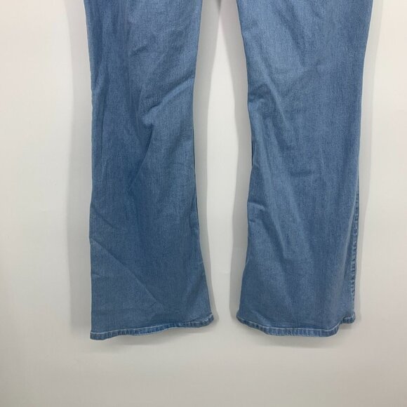 Idyllwind Jeans Holston Blue Denim High Rise Front Seam Boot Flare - Picture 8 of 9